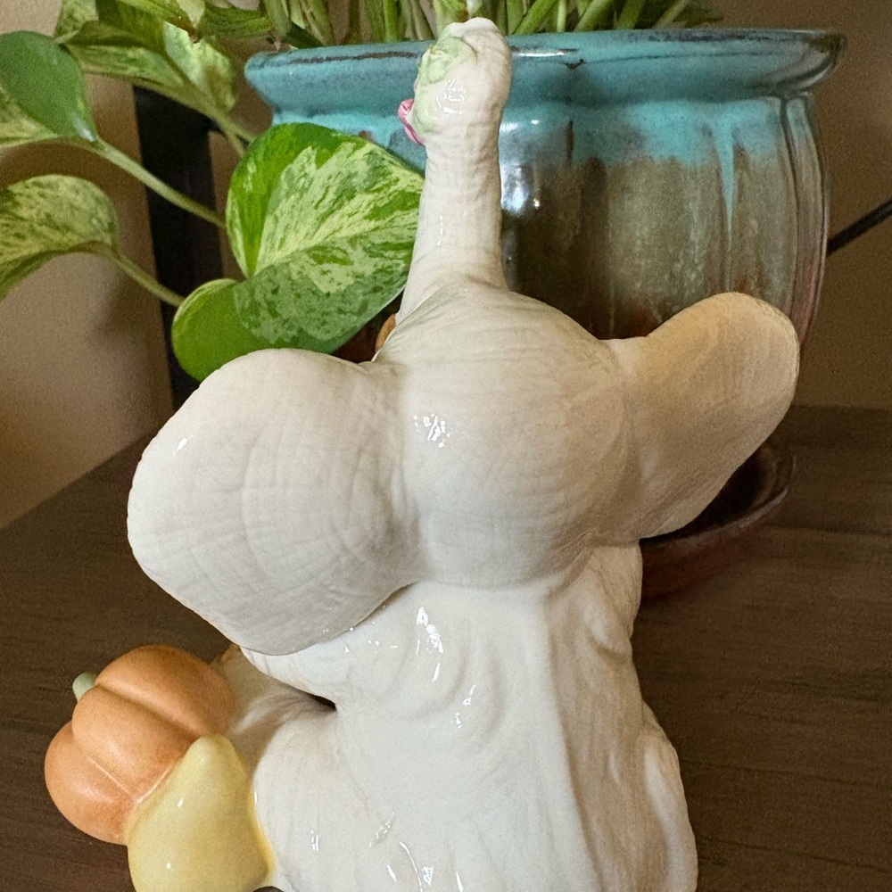 Lenox Harvest Bounty Elephant Figurine with Cornucopia - Picture 5 of 5